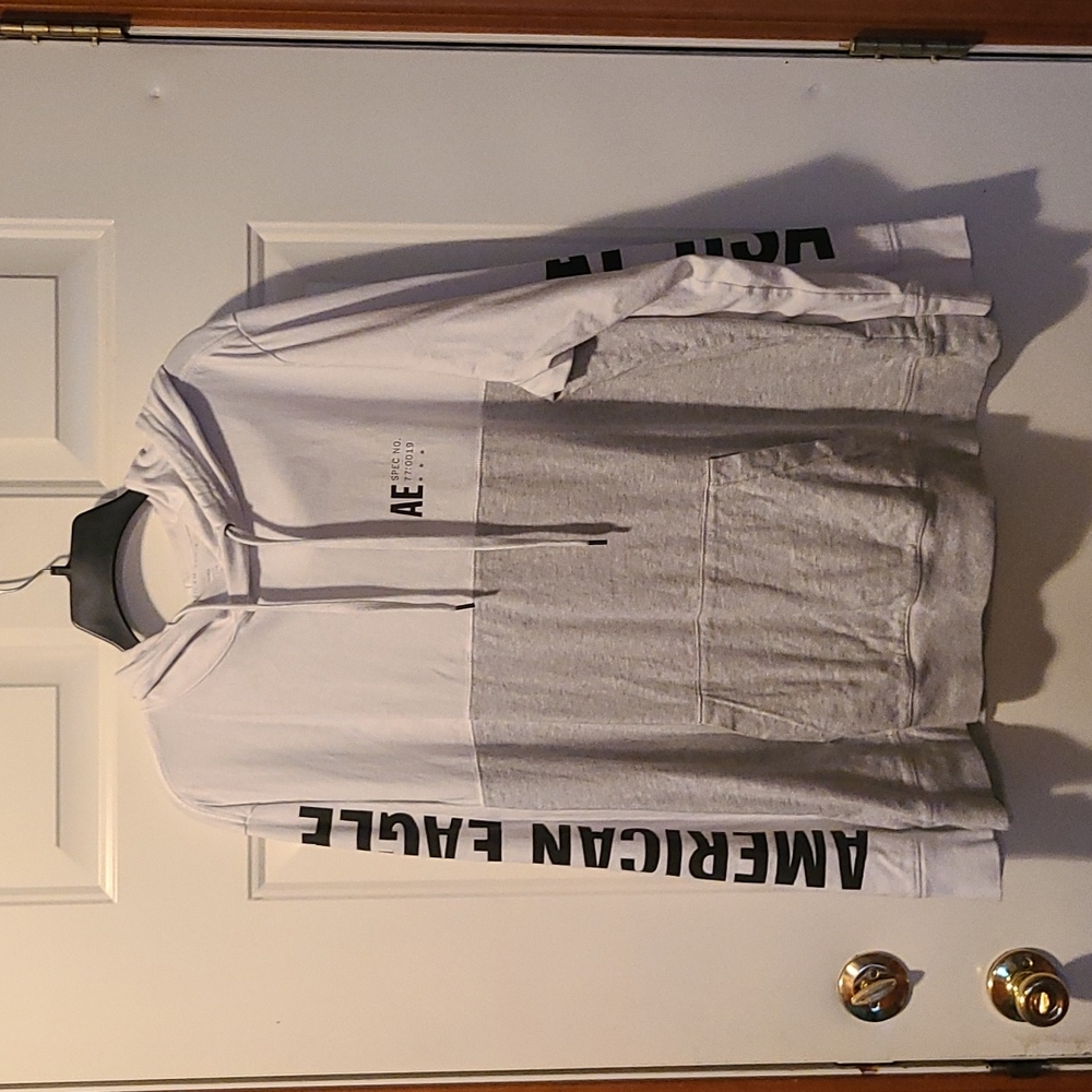 American Eagle long sleeve hooded shirt
